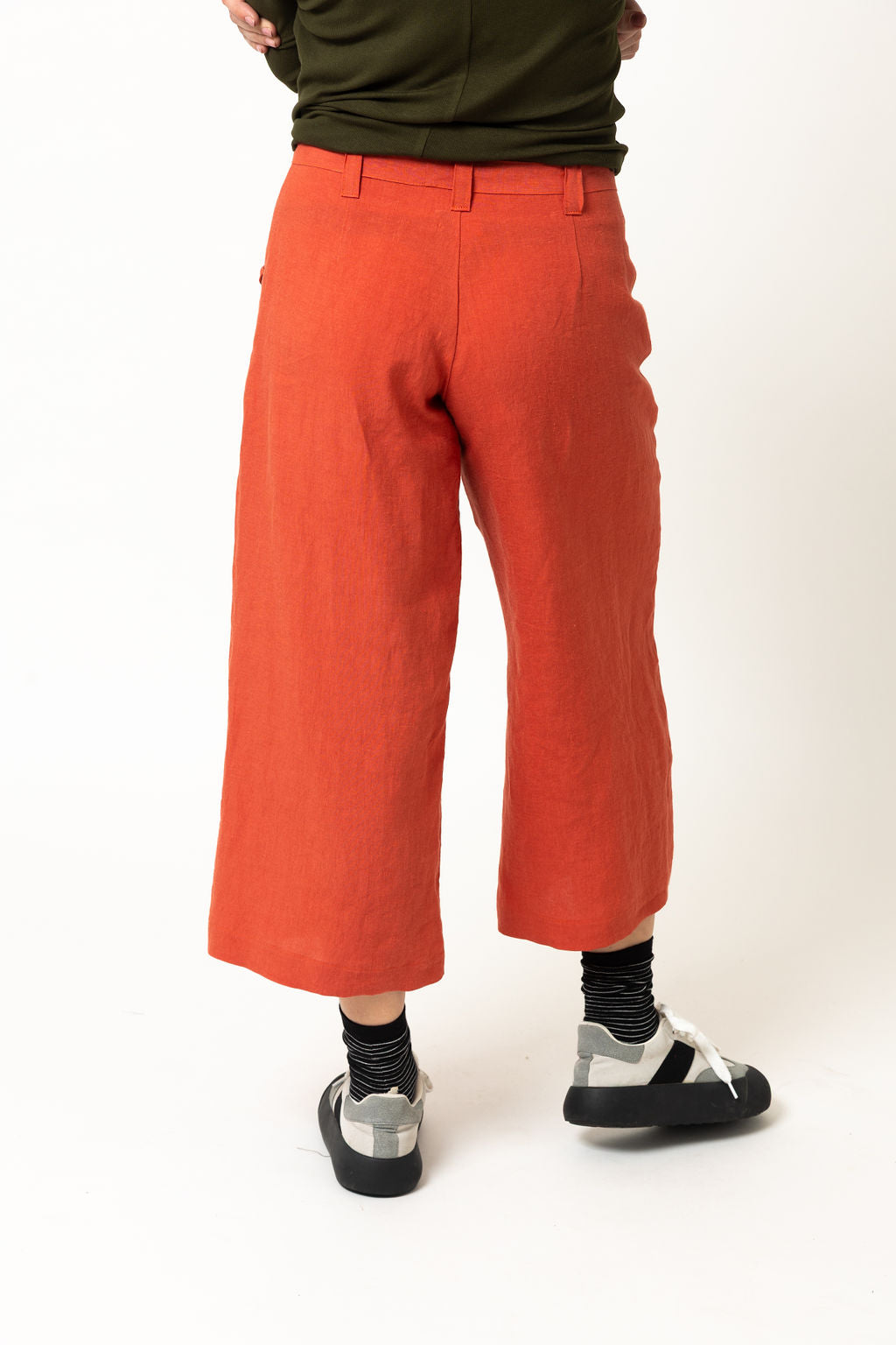 Linen Cropped Loungers